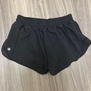 Lululemon size 6 regular woman’s shorts